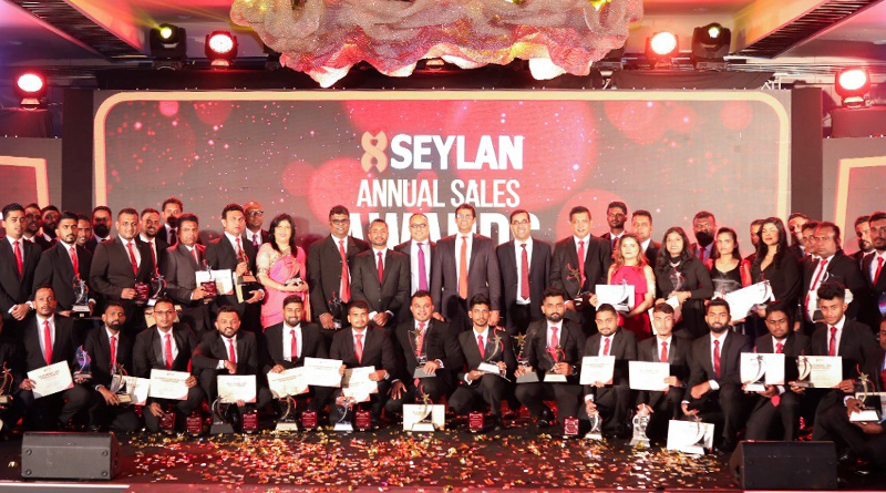 Seylan Bank honours exemplary performers at Seylan Annual Sales Awards 2022