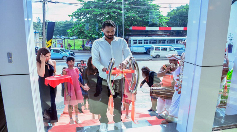 GFlock opens Sri Lanka’s largest ready-made showroom under one brand at Wattala