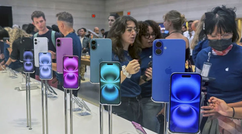 Apple sells $46 billion worth of iPhones over the summer as AI helps end slump