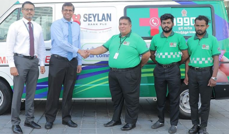 Seylan Bank strengthens access to medical aid with the 1990 Suwa Seriya Foundation