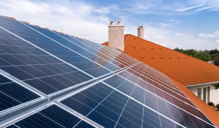 Govt to reduce tariffs paid for rooftop solar power